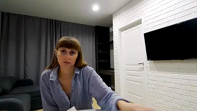 Daniella Lorente online show from June 29, 2026, 11:15 pm