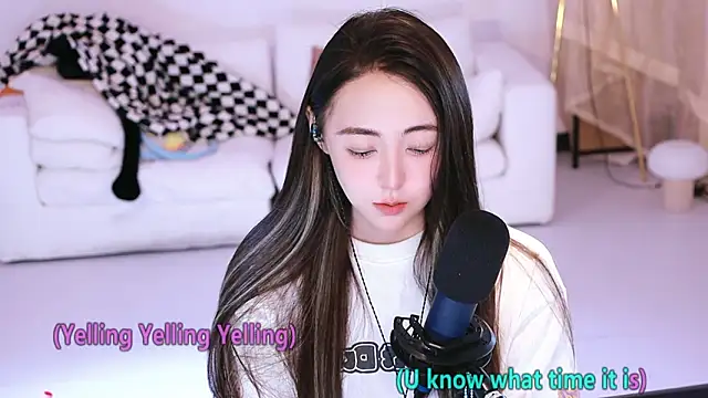 Roseonly  online show from March 23, 2026, 4:56 am