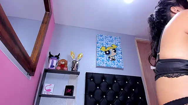 skinnycollins1 online show from February 27, 2025, 2:46 am