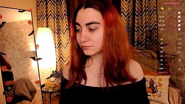 hannacheekss  online show from October 30, 2025, 2:10 am