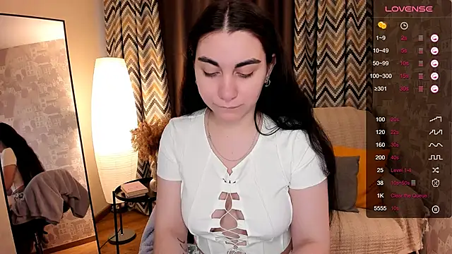 hannacheekss  online show from March 3, 2025, 2:11 am