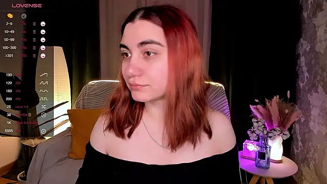 hannacheekss  online show from February 4, 2026, 2:06 am