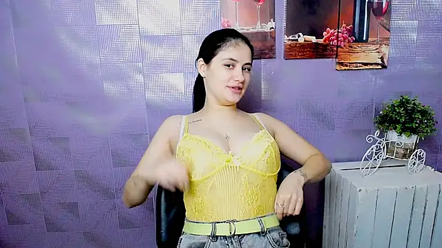AliceSexyyy  online show from November 5, 2025, 11:13 am
