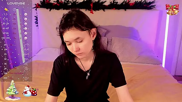 Emily Strikeee online show from December 22, 2025, 10:26 am