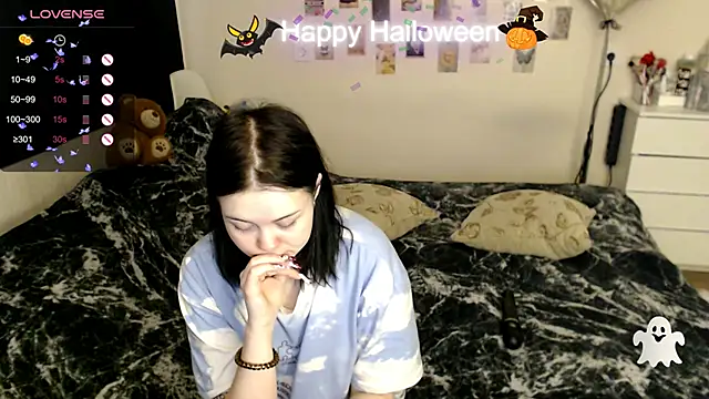 Snapshot of BettyandRich_ chatting on November 2, 2025, 9:14 am BettyandRich online show from November 2, 2025, 9:14 am