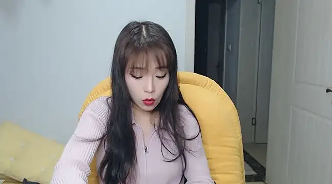 SuSushi728 online show from March 1, 2025, 4:00 pm