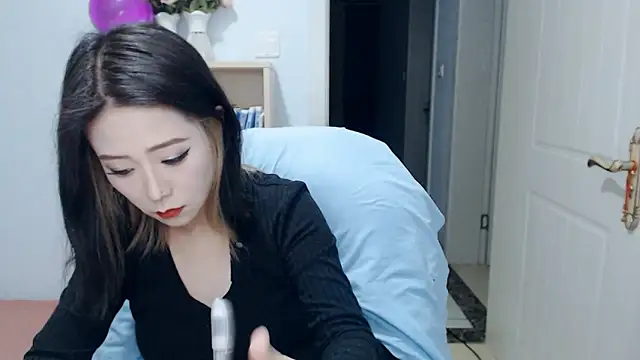 SuSushi728 online show from May 13, 2026, 3:41 pm