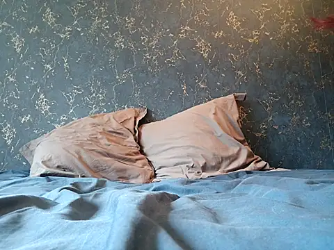 ElyasMatt online show from November 8, 2025, 1:03 pm