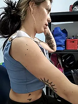 Tefannyy  online show from September 23, 2025, 3:30 pm