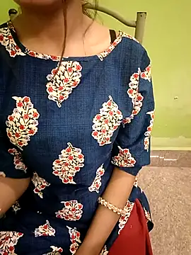 Snapshot of EACH_555 chatting on November 23, 2025, 5:45 pm EACH 555 online show from November 23, 2025, 5:45 pm