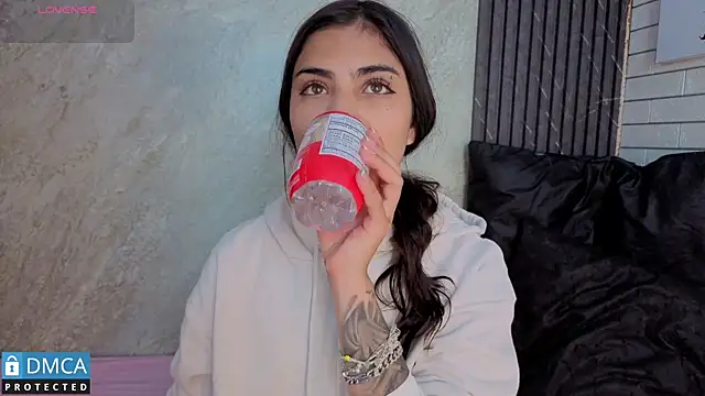 SolBeaumont1 online show from September 26, 2025, 7:21 pm