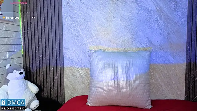 SolBeaumont1 online show from October 8, 2025, 7:03 pm