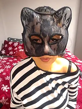 Barby8787 online show from December 18, 2025, 9:03 am