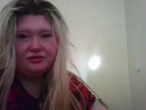 Snapshot of lilah-xo chatting on February 20, 2025, 4:47 pm lilah-xo online show from February 20, 2025, 4:47 pm