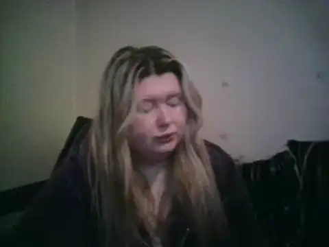 Snapshot of lilah-xo chatting on December 20, 2024, 2:08 am lilah-xo online show from December 20, 2024, 2:08 am