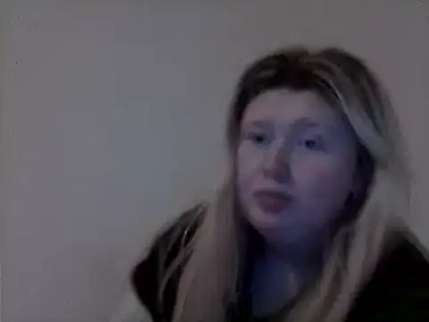 Snapshot of lilah-xo chatting on February 17, 2025, 3:11 pm lilah-xo online show from February 17, 2025, 3:11 pm