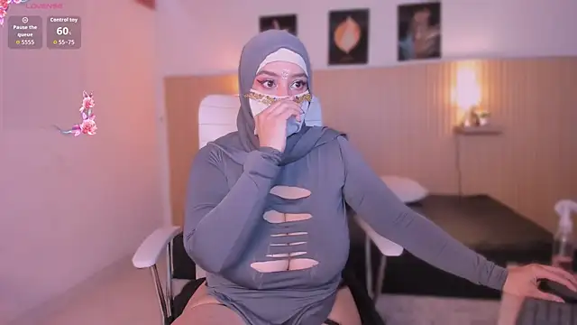 cloe sirena online show from April 20, 2026, 1:45 pm