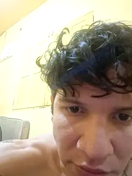 casal coundray online show from December 12, 2024, 3:32 am