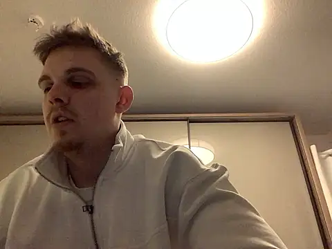 Snapshot of neilho1 chatting on February 21, 2025, 5:42 pm neilho1 online show from February 21, 2025, 5:42 pm