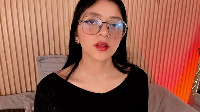 lana dol online show from December 19, 2025, 1:24 pm