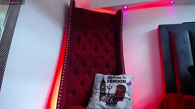 BiancaAntonelli online show from November 14, 2025, 1:26 pm