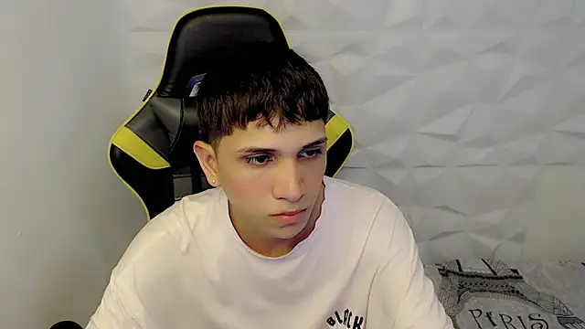 Snapshot of Brayan_lopezz chatting on January 25, 2025, 12:47 pm Brayan lopezz online show from January 25, 2025, 12:47 pm