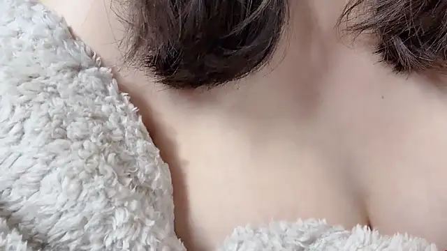 Lucky-susuBB online show from November 24, 2025, 6:35 am