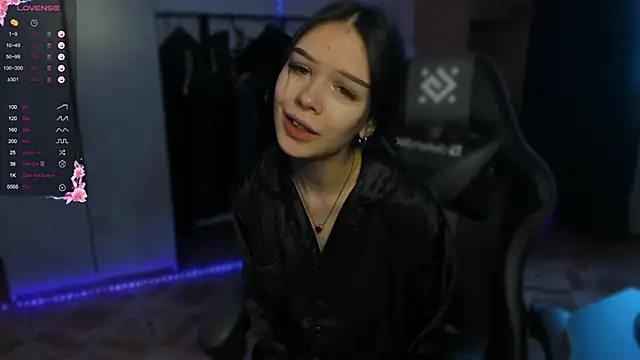 Snapshot of SweetyDeviliya chatting on February 18, 2026, 4:10 am SweetyDeviliya online show from February 18, 2026, 4:10 am