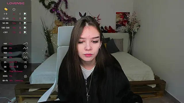 Snapshot of SweetyDeviliya chatting on January 9, 2026, 1:40 pm SweetyDeviliya online show from January 9, 2026, 1:40 pm