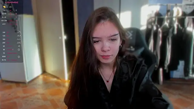 Snapshot of SweetyDeviliya chatting on December 5, 2025, 7:51 am SweetyDeviliya online show from December 5, 2025, 7:51 am