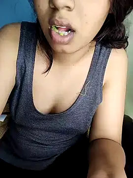 hottysameera online show from January 10, 2025, 7:46 am