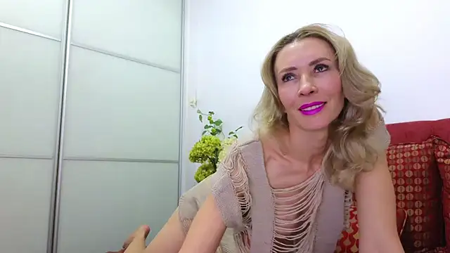  Maddalena  online show from March 24, 2026, 9:37 pm