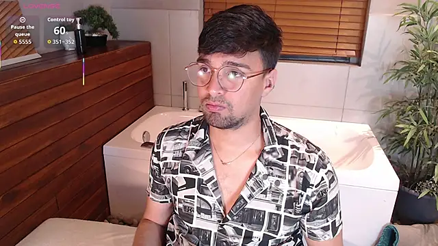 Edward max online show from April 8, 2026, 3:30 am