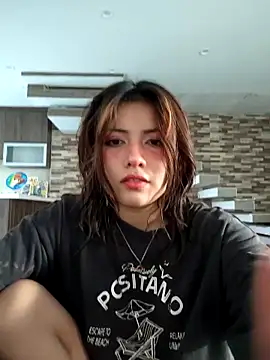 Snapshot of Elsa_sweet chatting on June 15, 2026, 9:03 pm Elsa sweet online show from June 15, 2026, 9:03 pm