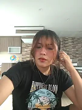 Snapshot of Elsa_sweet chatting on June 17, 2026, 9:14 pm Elsa sweet online show from June 17, 2026, 9:14 pm