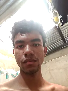 Reynold2608 online show from January 23, 2025, 5:52 pm