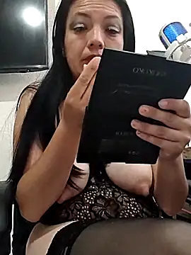 mao-duraznitt online show from April 17, 2026, 5:27 pm