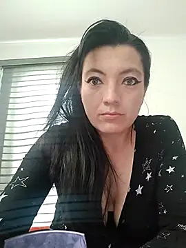 mao-duraznitt online show from December 4, 2025, 9:36 pm