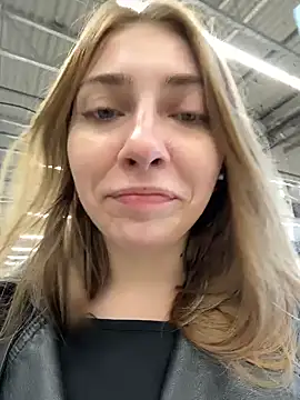 Snapshot of Sunny___Bunny chatting on October 28, 2025, 12:15 pm Sunny Bunny online show from October 28, 2025, 12:15 pm