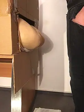 Snapshot of Inseminator69 chatting on March 12, 2025, 6:40 am Inseminator69 online show from March 12, 2025, 6:40 am