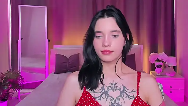 as1an girlfriend online show from March 21, 2025, 1:34 pm