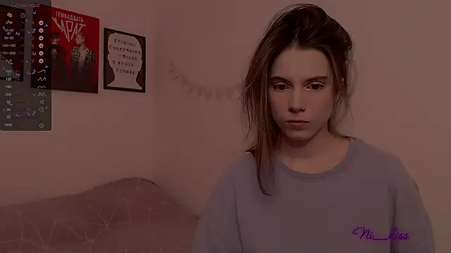 Snapshot of _ni_kiss chatting on February 18, 2025, 8:14 pm ni kiss online show from February 18, 2025, 8:14 pm