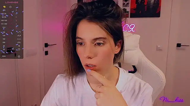 Snapshot of _ni_kiss chatting on November 23, 2025, 7:13 pm ni kiss online show from November 23, 2025, 7:13 pm