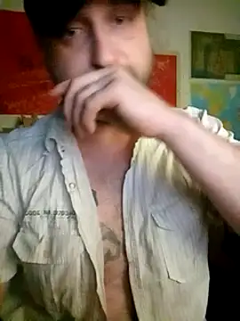 Snapshot of Ozomitro chatting on March 22, 2025, 7:09 pm Ozomitro online show from March 22, 2025, 7:09 pm