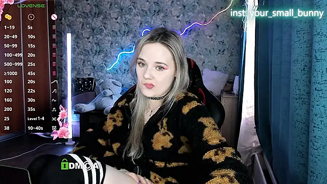 Snapshot of Your_small_bunny chatting on March 2, 2026, 5:08 am Your small bunny online show from March 2, 2026, 5:08 am