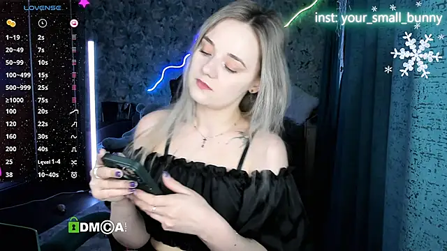 Snapshot of Your_small_bunny chatting on February 9, 2026, 2:20 am Your small bunny online show from February 9, 2026, 2:20 am