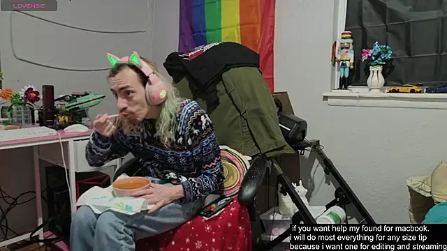 tallnerdyguy online show from October 21, 2025, 1:16 am