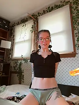 Snapshot of dreamteemergirl chatting on March 25, 2026, 7:57 pm dreamteemergirl online show from March 25, 2026, 7:57 pm