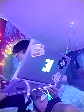 ivylee31 online show from February 16, 2026, 12:09 am