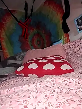 ivylee31 online show from April 15, 2026, 1:55 am